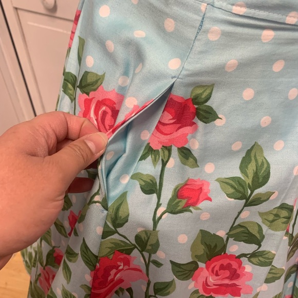 Skirt and Top Retro Set Blue Polka Dots with Pink Roses - Picture 5 of 13